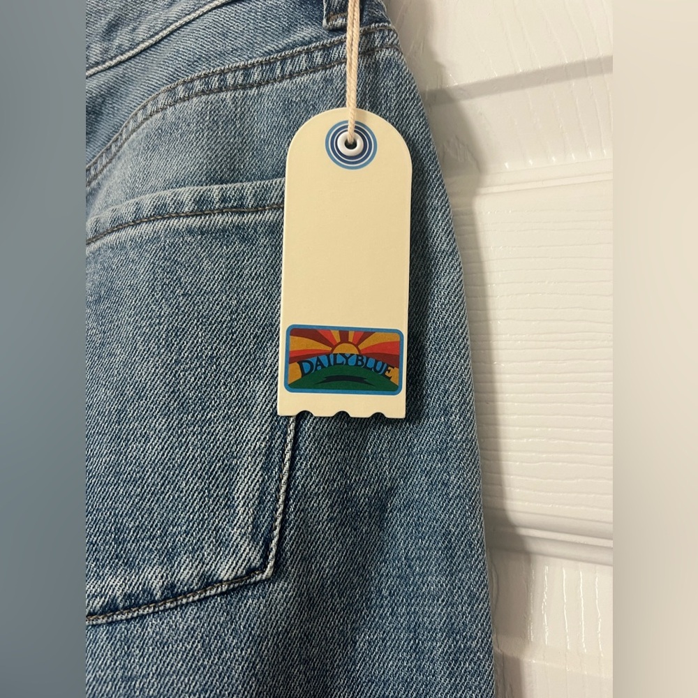 AG Adriano Goldschmied Daily Blue, Viola Jeans Sz 26, SAL is the color blue, NWT - Picture 6 of 10